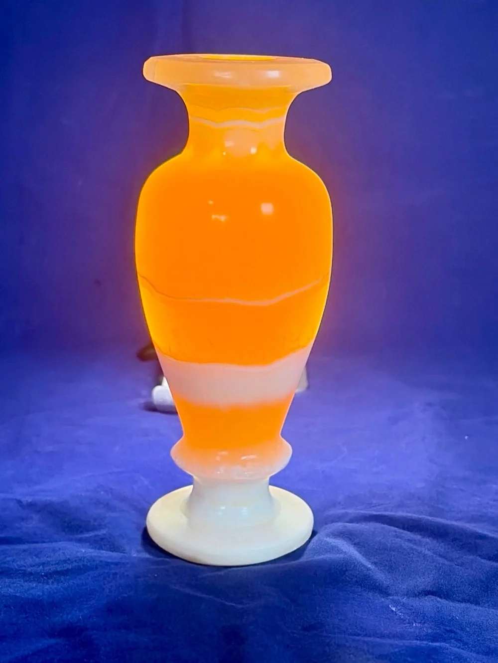 Handmade Egyptian Alabaster Vase 6.5” Carved Stone Honey Gold Veining
